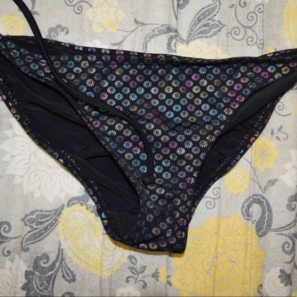 D’Amore Retro Bikini - Picture 3 of 7